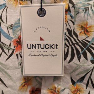 Untuckit shirt floral print